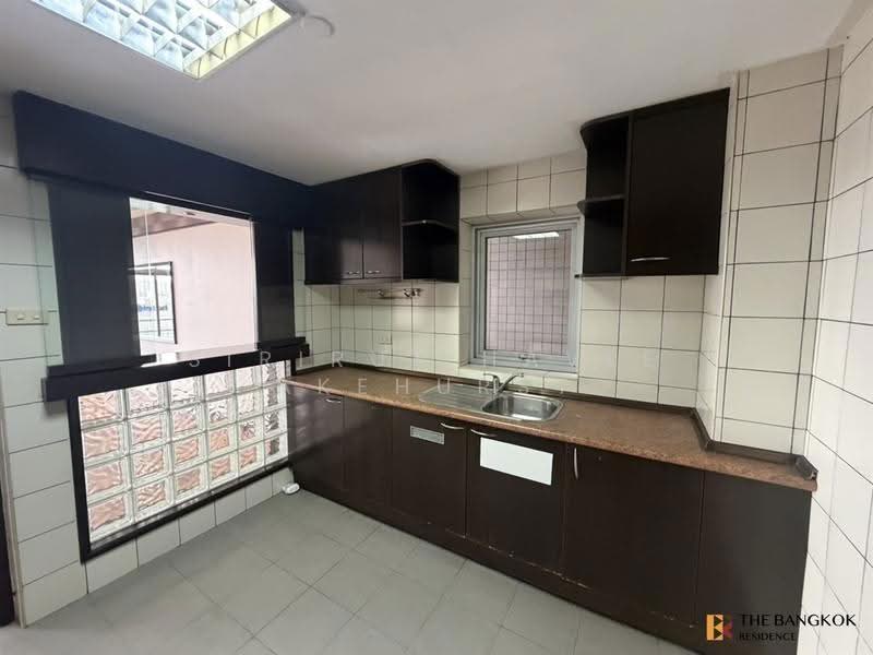 All Seasons Mansion, Bangkok, Soi Ruamrudee, Wireless Road, Lumphini, Pathum Wan, Bangkok, 3 Bedrooms, 318 sqm, Condo For Sale, by Sirirut Havee Akehurst, 500538482 - DDproperty.com