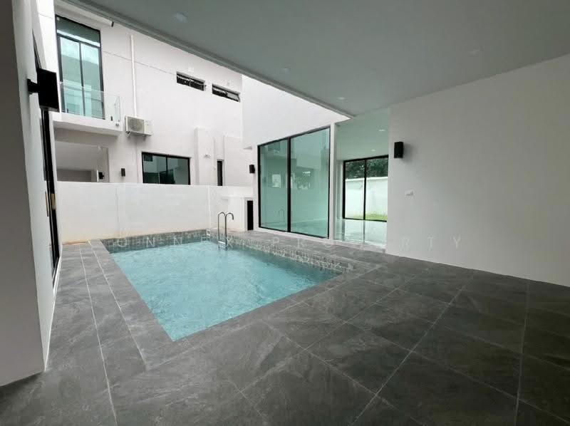 The Master Ekkamai-Ramintra, Bangkok, Soi Ramintra 39, Tha Rang, Bang Khen, Bangkok, 4 Bedrooms, 419 sqm, Single Detached House For Rent, by Connex Property, 500538526 - DDproperty.com