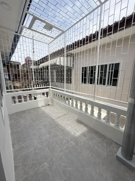 Baanwangthong Phetkasem 77, Bangkok, Phetkasem Road 77, Nong Kham, Nong Khaem, Bangkok, 3 Bedrooms, 110 sqm, Townhouse For Sale, by Thanyathita Nalinratphokin, 500538555 - DDproperty.com