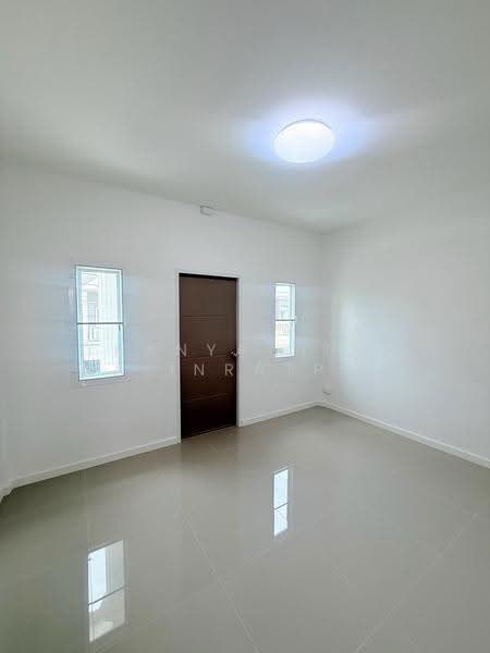 Baanwangthong Phetkasem 77, Bangkok, Phetkasem Road 77, Nong Kham, Nong Khaem, Bangkok, 3 Bedrooms, 110 sqm, Townhouse For Sale, by Thanyathita Nalinratphokin, 500538555 - DDproperty.com