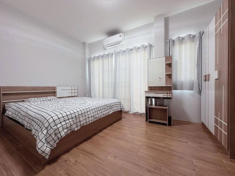 Townhome for rent near 89 Plaza, Chiang Mai Rental Price: 15,000 THB / month Property ID: No.15H811, Chiang Mai, Tha Wang Tal, Saraphi, Chiang Mai, 3 Bedrooms, 110 sqm, Townhouse For Rent, by Baandeedee Chiangmai, 500538597 - DDproperty.com