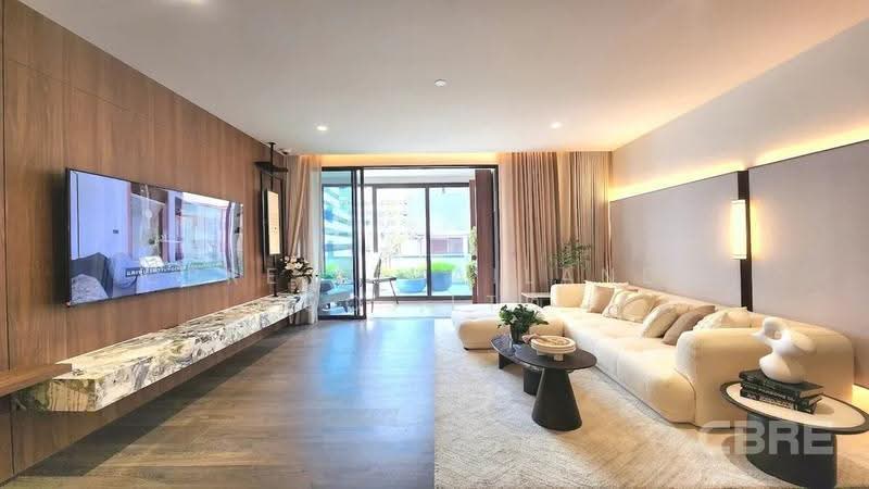 ROMM Convent, Bangkok, 42 Convent Road, Silom, Bang Rak, Bangkok, 3 Bedrooms, 118 sqm, Condo For Sale, by CBRE (Thailand) Co.,Ltd, 500538968 - DDproperty.com