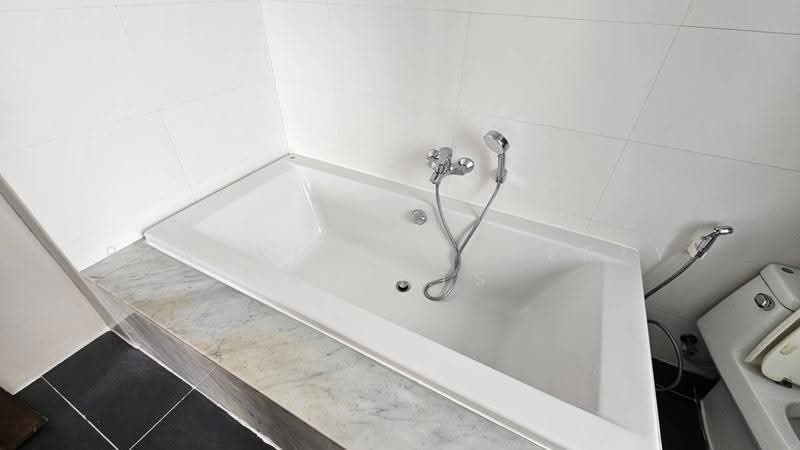 Vasu The Residence, Bangkok, Soi Sukhumvit 55, Khlong Tan Nua, Watthana, Bangkok, 3 Bedrooms, 231 sqm, Condo For Rent, by BANGKOK PROPERTY AGENTS, 500539025 - DDproperty.com