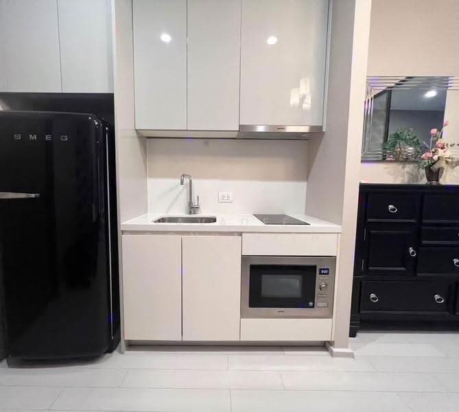 Noble Ploenchit, Bangkok, 1035 Ploenchit Road, Lumphini, Pathum Wan, Bangkok, 1 Bedroom, 45 sqm, Condo For Sale, by Pavadee Boonyarith, 500539202 - DDproperty.com