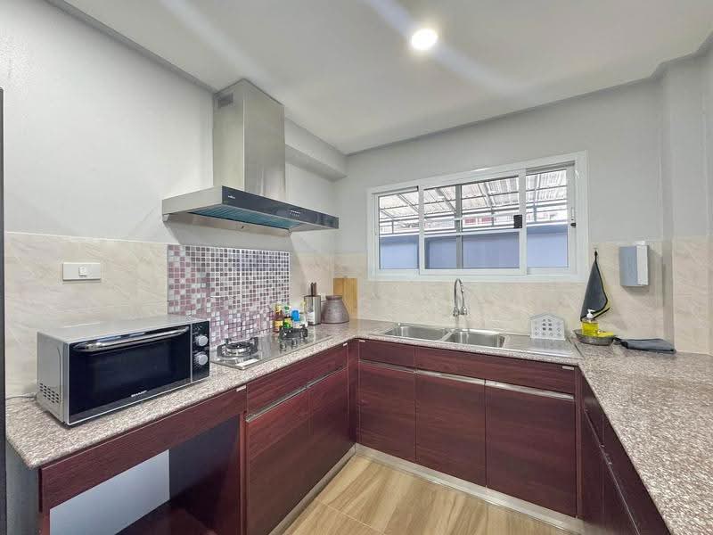 pool villa ให้เช่าใกล้ตลาดไร่วนาสิน, ชลบุรี, หนองปรือ, บางละมุง, ชลบุรี, 300 ตร.ม., บ้านเดี่ยว ให้เช่า, โดย Baifern Goodwin, 500539216 - DDproperty.com