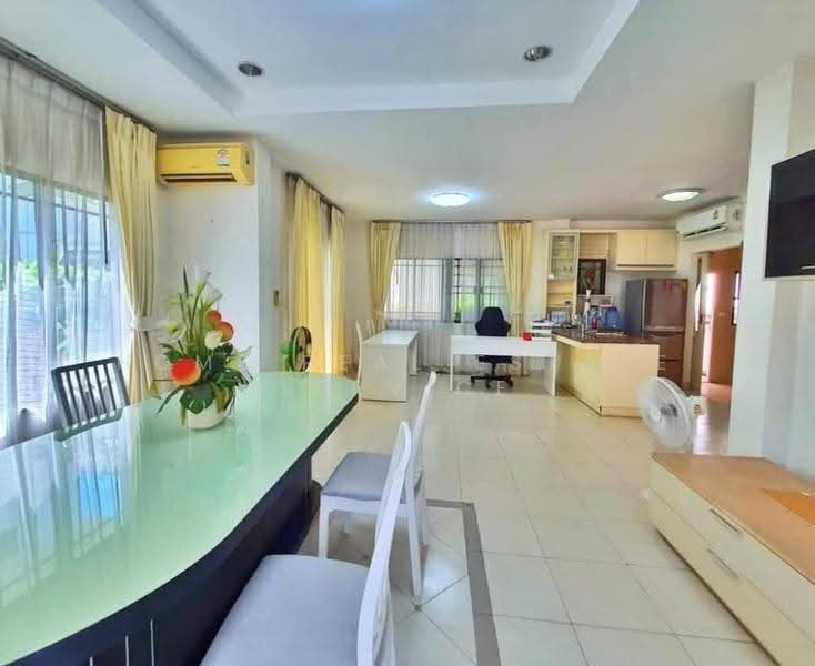 Setsiri Prachachuen Resident 1, Nonthaburi, Soi Petcharat, Bang Khen, Muang Nonthaburi, Nonthaburi, 3 Bedrooms, 220 sqm, Single Detached House For Sale, by HOME Real Estate Service, 500539315 - DDproperty.com