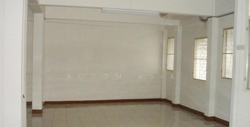 BTS Thong Lo, Bangkok, Khlong Tan Nua, Watthana, Bangkok, 5 Bedrooms, 164 sqm, Townhouse For Rent, by Accom Asia, 500539415 - DDproperty.com