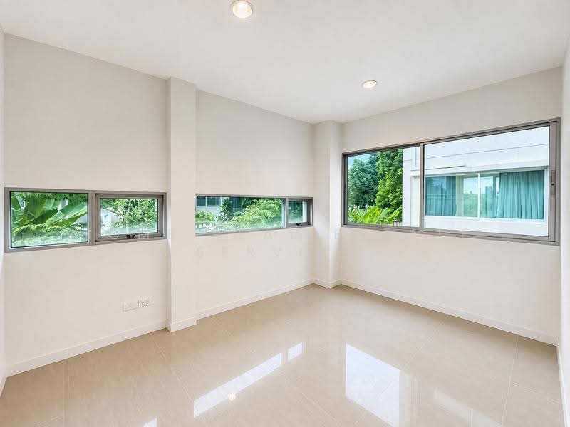 Noble Cube Pattanakarn, Bangkok, Phatthanakan Road, Suan Luang, Bangkok, 3 Bedrooms, 165 sqm, Townhouse For Sale, by HOME Real Estate Service, 500539417 - DDproperty.com