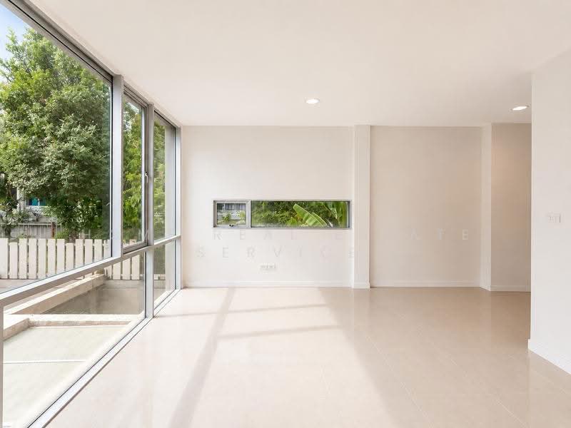 Noble Cube Pattanakarn, Bangkok, Phatthanakan Road, Suan Luang, Bangkok, 3 Bedrooms, 165 sqm, Townhouse For Sale, by HOME Real Estate Service, 500539417 - DDproperty.com