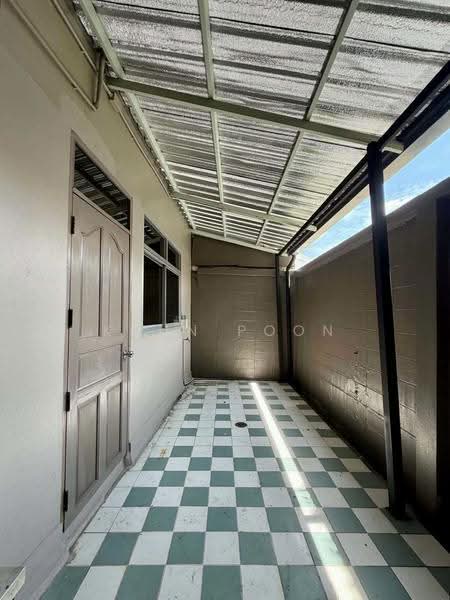 4-Story Townhome for Rent | Company Registration Allowed | 200 m. from BTS Phra Khanong (SPSSR387), Bangkok, สุขุมวิท, Phra Kanong, Khlong Toei, Bangkok, 4 Bedrooms, 260 sqm, Townhouse For Rent, by Khun Poon, 500539710 - DDproperty.com