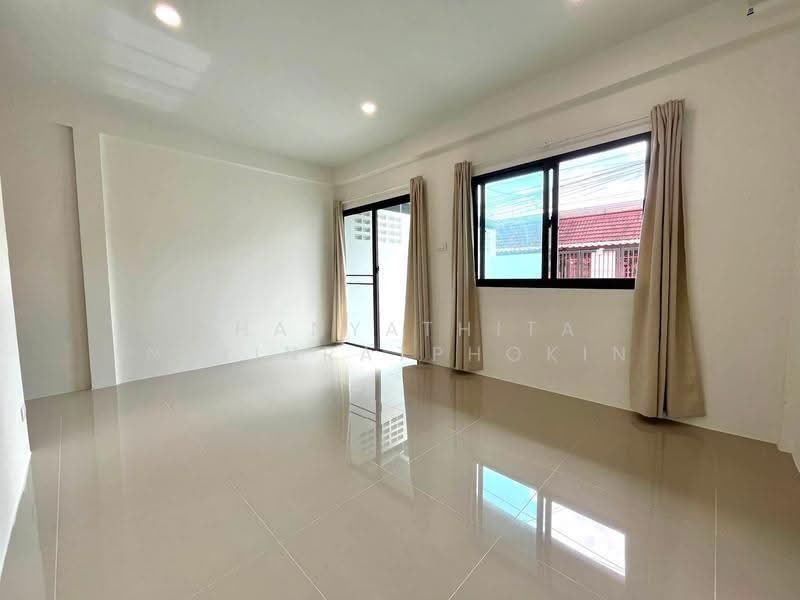 ซอย เพชรเกษม 53, Bangkok, Lak Song, Bang Khae, Bangkok, 2 Bedrooms, 90 sqm, Townhouse For Sale, by Thanyathita Nalinratphokin, 500539722 - DDproperty.com