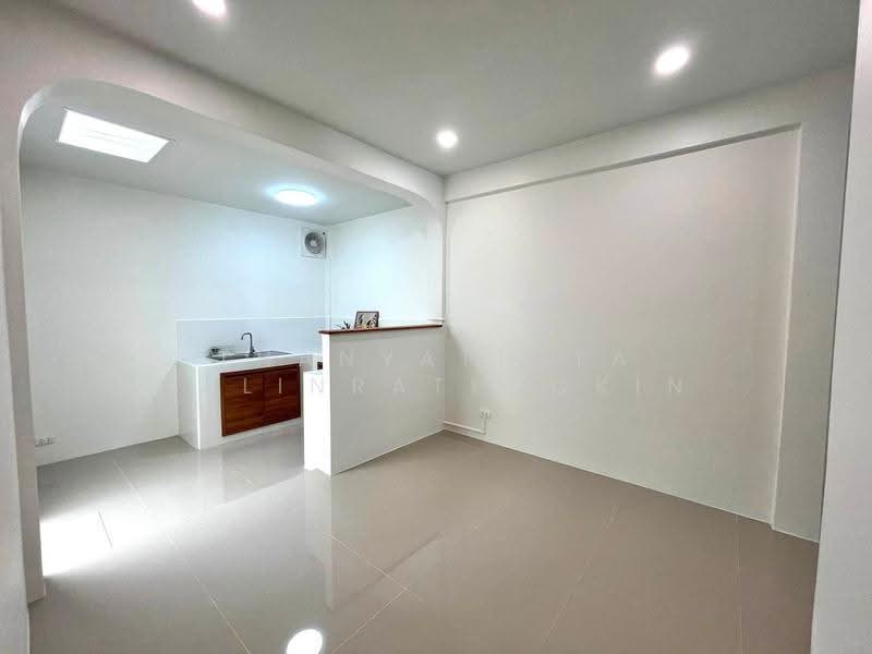 ซอย เพชรเกษม 53, Bangkok, Lak Song, Bang Khae, Bangkok, 2 Bedrooms, 90 sqm, Townhouse For Sale, by Thanyathita Nalinratphokin, 500539722 - DDproperty.com