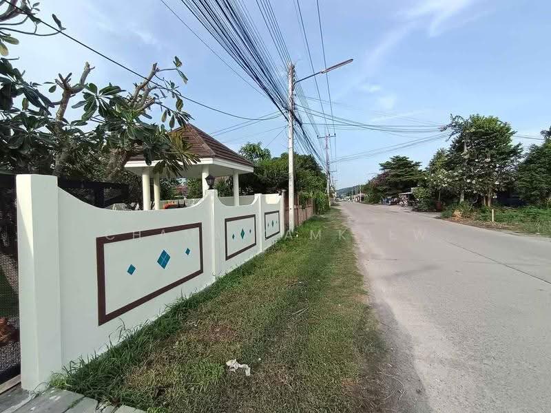 3-BR House, Prachuap Khiri Khan, Thap Tai, Hua Hin, Prachuap Khiri Khan, 3 Bedrooms, 263 sqm, Single Detached House For Sale, by Chama Kamkaew, 500539747 - DDproperty.com