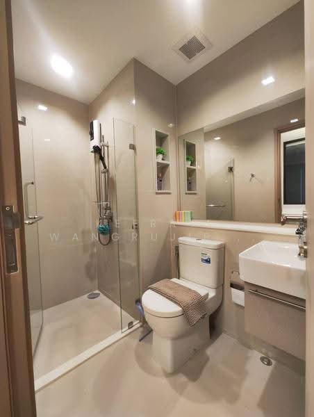 Life Sathorn Sierra, Bangkok, Ratchaphruek Rd, Talat Plu, Thon Buri, Bangkok, 1 Bedroom, 32 sqm, Condo For Rent, by Keerati Wangrujirakul, 500539767 - DDproperty.com