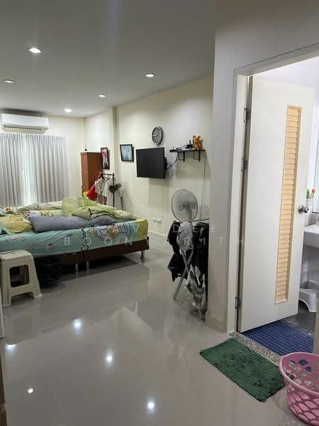 undefined, Bangkok, Saphan Sung, Bangkok, 3 Bedrooms, 175 sqm, Single Detached House For Sale, by Pavadee Boonyarith, 500539803 - DDproperty.com
