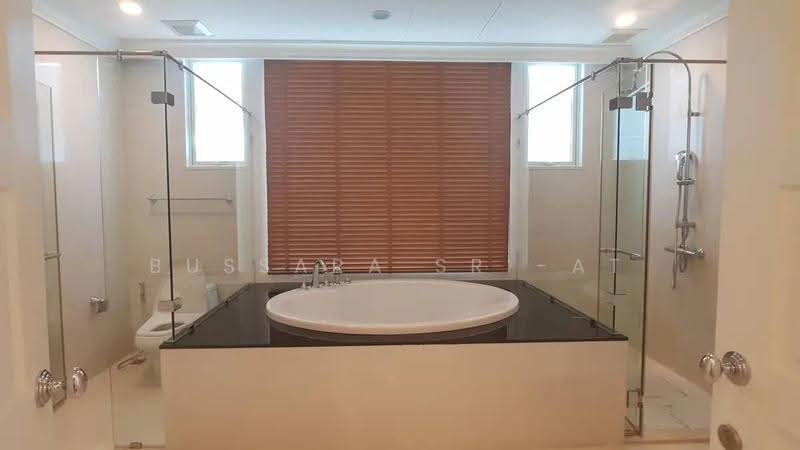 Royce Private Residences, Bangkok, 61 Soi Sukhumvit 31, Khlongtoei Nua, Watthana, Bangkok, 4 Bedrooms, 355 sqm, Condo For Sale, by Bussara Sri-At, 500539823 - DDproperty.com