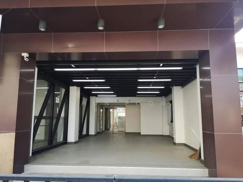 4.5-Story Commercial Building for Rent Near Srinuch Transit Station (SPSSR388), Bangkok, อ่อนนุช 70, Suan Luang, Bangkok, , 675 sqm, Shophouse For Rent, by Khun Poon, 500539838 - DDproperty.com