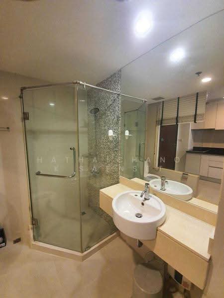 The Rajdamri, Bangkok, Ratchadamri Road, Lumphini, Pathum Wan, Bangkok, 2 Bedrooms, 67 sqm, Condo For Rent, by Hathaichanok Saenset, 500539849 - DDproperty.com