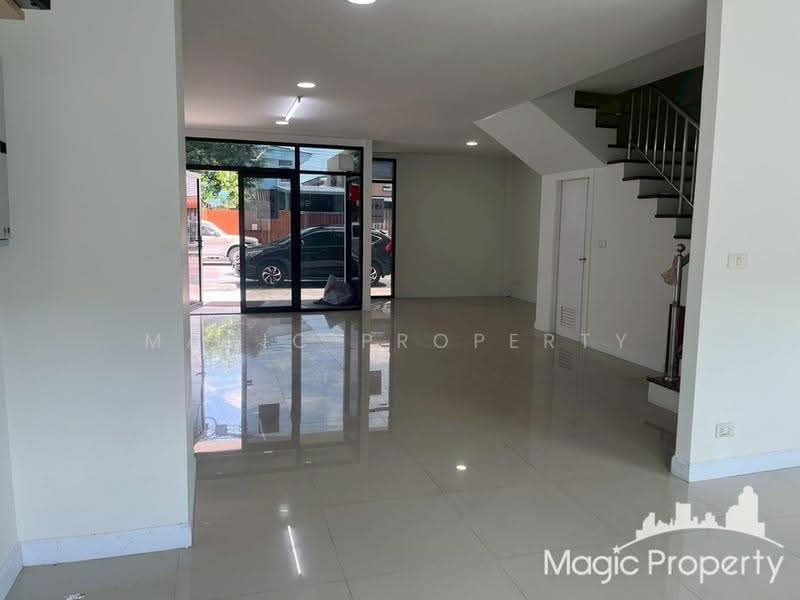 ให้เช่าโฮมออฟฟิศ ใน ซอยอ่อนนุช 70/1, กรุงเทพ, ประเวศ, กรุงเทพ, 300 ตร.ม., ตึกแถว-อาคารพาณิชย์ ให้เช่า, โดย Magic Property, 500539877 - DDproperty.com