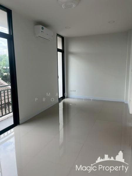 ให้เช่าโฮมออฟฟิศ ใน ซอยอ่อนนุช 70/1, กรุงเทพ, ประเวศ, กรุงเทพ, 300 ตร.ม., ตึกแถว-อาคารพาณิชย์ ให้เช่า, โดย Magic Property, 500539877 - DDproperty.com