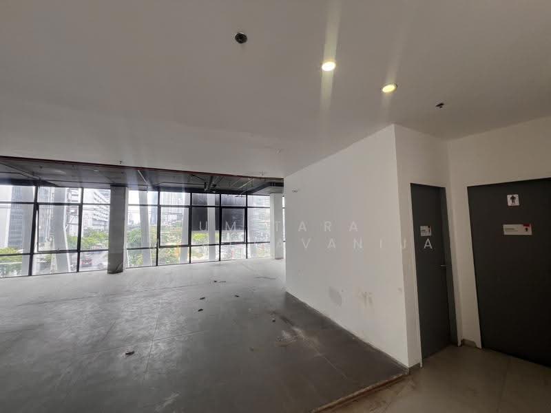 พื้นที่ให้เช่า สีลม บางรัก : Space for rent Silom, Bang Rak, กรุงเทพ, สี่พระยา, บางรัก, กรุงเทพ, 89 ตร.ม., พื้นที่ขายของ ให้เช่า, โดย Sumitara Sampattavanija, 500539898 - DDproperty.com