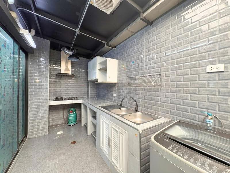 Siri Place Rangsit, Pathum Thani, Rangsit-Pathum Thani Road, Ban Klang, Muang Pathum Thani, Pathum Thani, 3 Bedrooms, 100 sqm, Townhouse For Sale, by Punpapa Rassamee, 500539905 - DDproperty.com