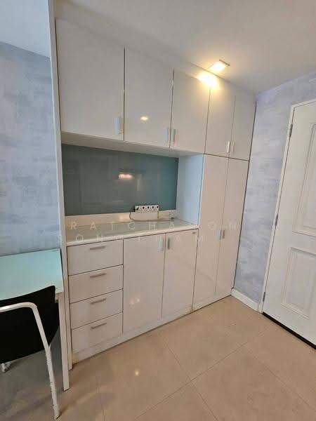 The Clover Thonglor Residence, Bangkok, Soi Sukhumvit 55, Khlong Tan Nua, Watthana, Bangkok, 1 Bedroom, 39 sqm, Condo For Sale, by Ratchanon Songthammakul, 500540025 - DDproperty.com