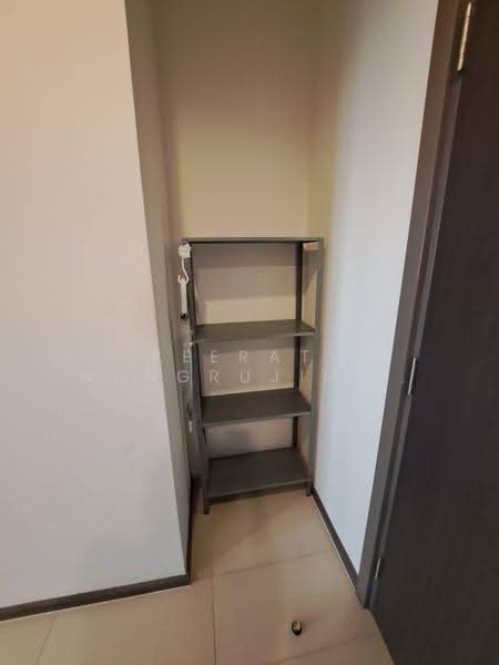 The Base Park East Sukhumvit 77, Bangkok, 99 Soi Pridi Banomyong 2, Phra Kanong Nua, Watthana, Bangkok, 1 Bedroom, 38 sqm, Condo For Sale, by Keerati Wangrujirakul, 500540035 - DDproperty.com