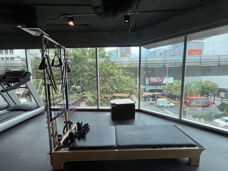 พื้นที่ให้เช่า สีลม บางรัก : Space for rent Silom, Bang Rak, กรุงเทพ, สีลม, บางรัก, กรุงเทพ, 100 ตร.ม., พื้นที่ขายของ ให้เช่า, โดย Sumitara Sampattavanija, 500540096 - DDproperty.com