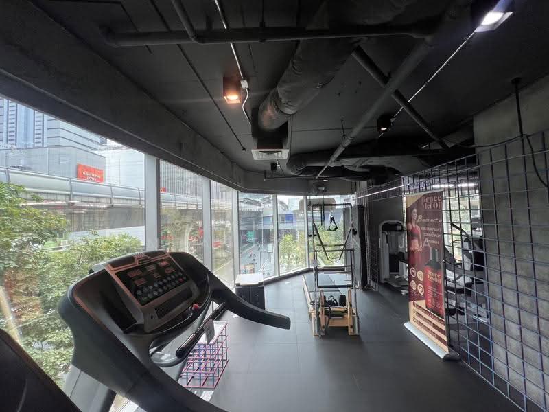 Space for rent Silom, Bang Rak, Bangkok, Silom, Bang Rak, Bangkok, , 100 sqm, Retail Space For Rent, by Sumitara Sampattavanija, 500540096 - DDproperty.com