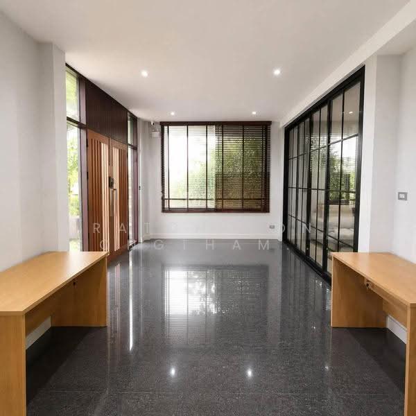 6-BR House, Bangkok, Tha Rang, Bang Khen, Bangkok, 6 Bedrooms, 350 sqm, Single Detached House For Sale, by Ratchanon Songthammakul, 500540133 - DDproperty.com