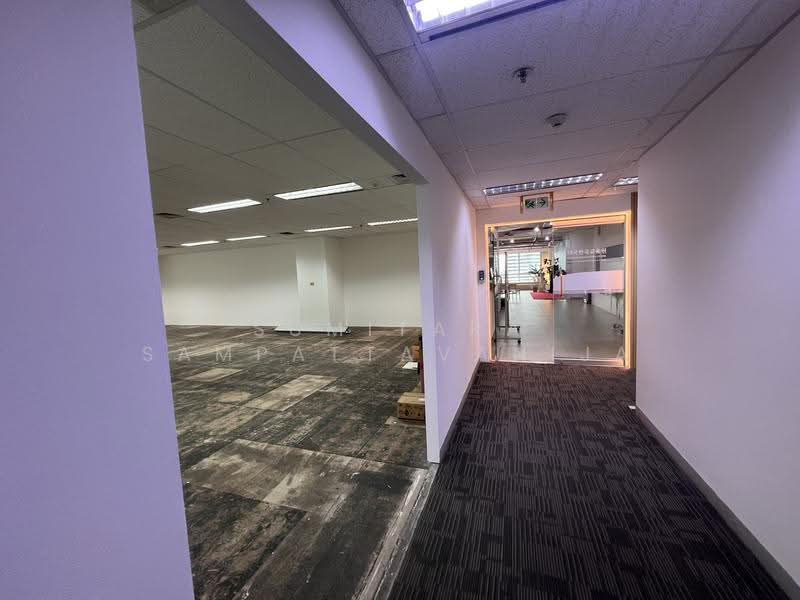 Office for rent Silom, Saladaeng, Bangkok, Silom, Bang Rak, Bangkok, , 140 sqm, Office Space For Rent, by Sumitara Sampattavanija, 500540175 - DDproperty.com