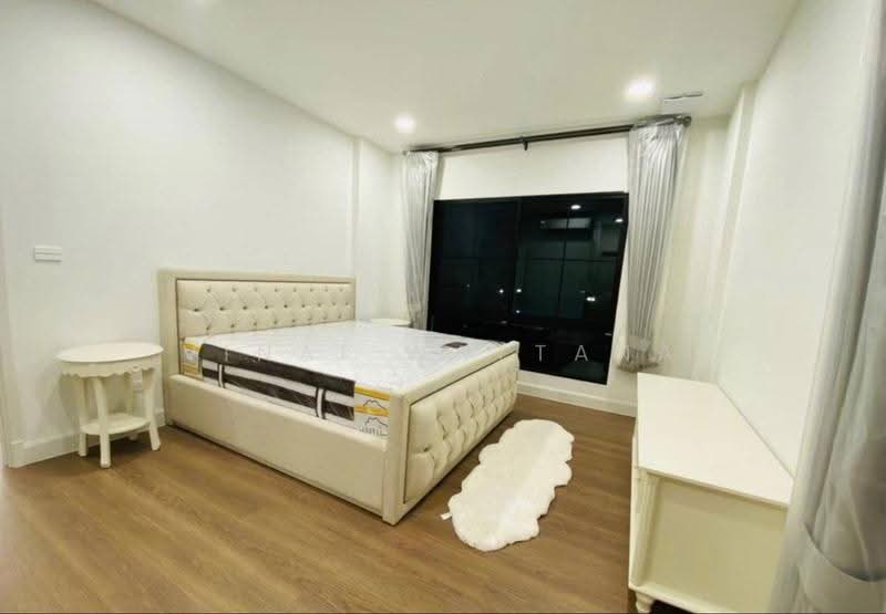 undefined, Bangkok, Saphan Sung, Bangkok, 4 Bedrooms, 303 sqm, Single Detached House For Rent, by Vinai Wattana, 500540177 - DDproperty.com