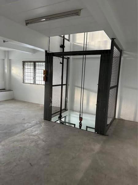 7-BR House, Bangkok, Bang Bon, Bangkok, 7 Bedrooms, 1,300 sqm, Single Detached House For Rent, by Vinai Wattana, 500540227 - DDproperty.com
