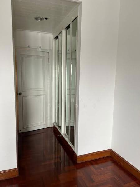 Kallista Mansion, Bangkok, 64 Soi Sukhumvit 11, Khlongtoei Nua, Watthana, Bangkok, 3 Bedrooms, 315 sqm, Condo For Rent, by Thachaya Buanong, 500540250 - DDproperty.com