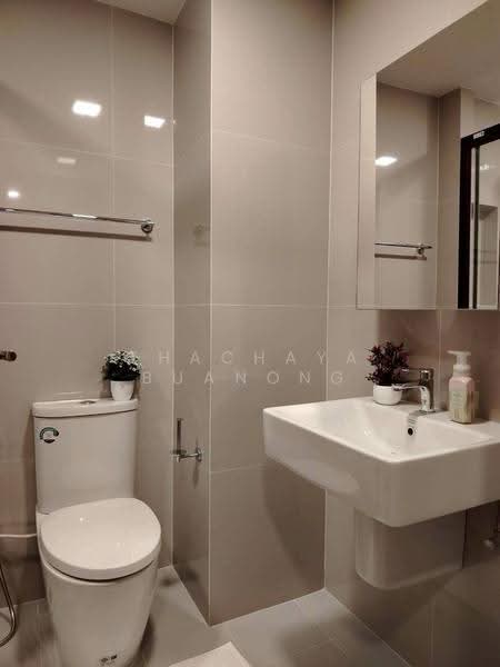 FLO by Sansiri, Bangkok, Somdet Chaopraya Road, Khlong San, Bangkok, 1 Bedroom, 37 sqm, Condo For Rent, by Thachaya Buanong, 500540264 - DDproperty.com