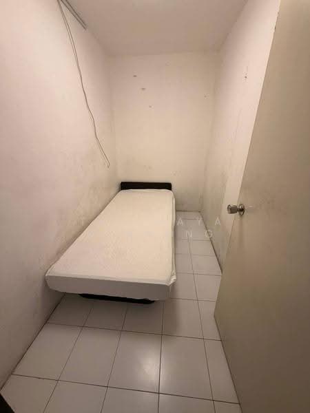 Regency Court condominium, Bangkok, 1 Khlong Toei District, Khlong Toei District, Bangkok, Khlong Toei, Bangkok, 4 Bedrooms, 360 sqm, Condo For Rent, by Thachaya Buanong, 500540272 - DDproperty.com
