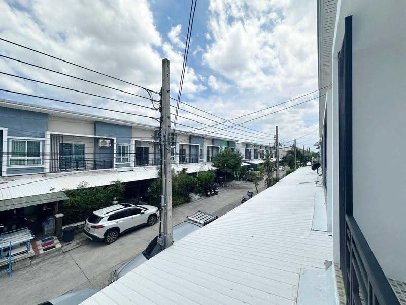 Suan Luang Ville 6, Bangkok, Dok Mai, Prawet, Bangkok, 3 Bedrooms, 100 sqm, Townhouse For Sale, by Rinrada Saelee, 500541318 - DDproperty.com