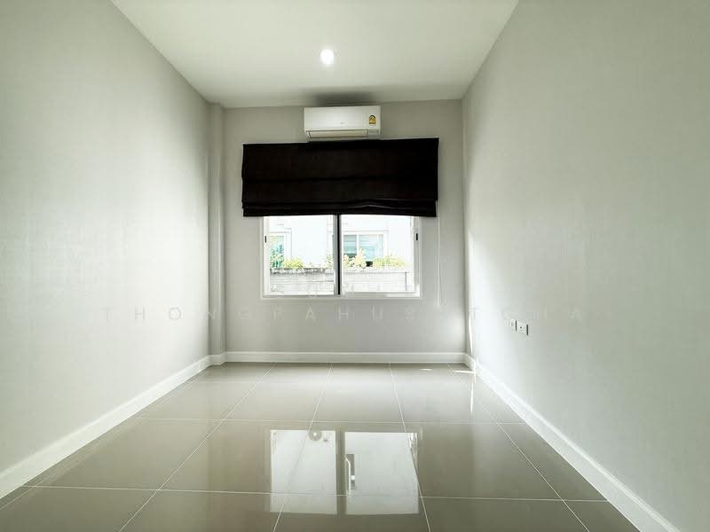 Grandio Petchkasem 81, Bangkok, Machareon Road, Nong Kang Plu, Nong Khaem, Bangkok, 4 Bedrooms, 165 sqm, Single Detached House For Sale, by Sumit Thongpahusatcha, 500541355 - DDproperty.com
