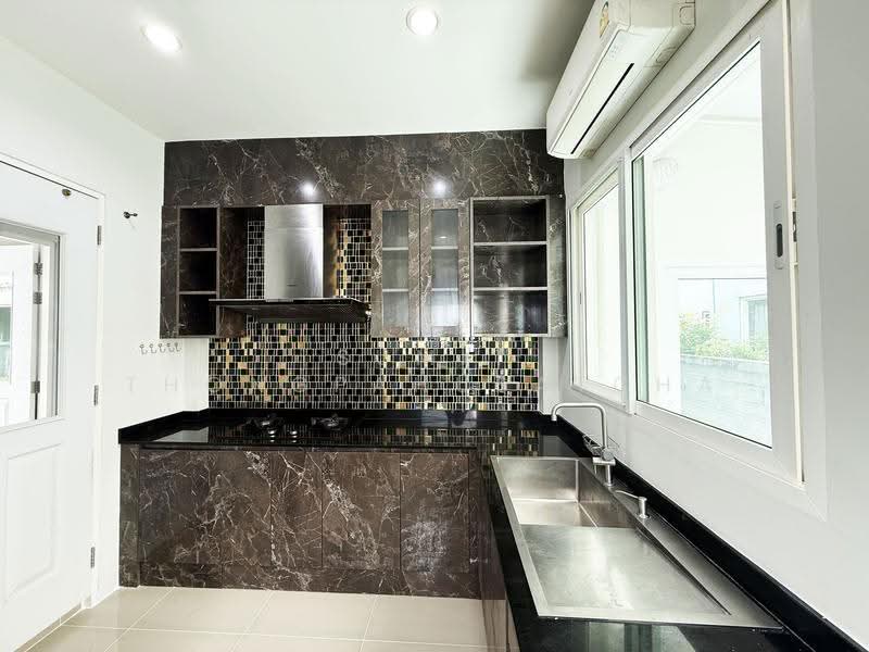 Grandio Petchkasem 81, Bangkok, Machareon Road, Nong Kang Plu, Nong Khaem, Bangkok, 4 Bedrooms, 165 sqm, Single Detached House For Sale, by Sumit Thongpahusatcha, 500541355 - DDproperty.com