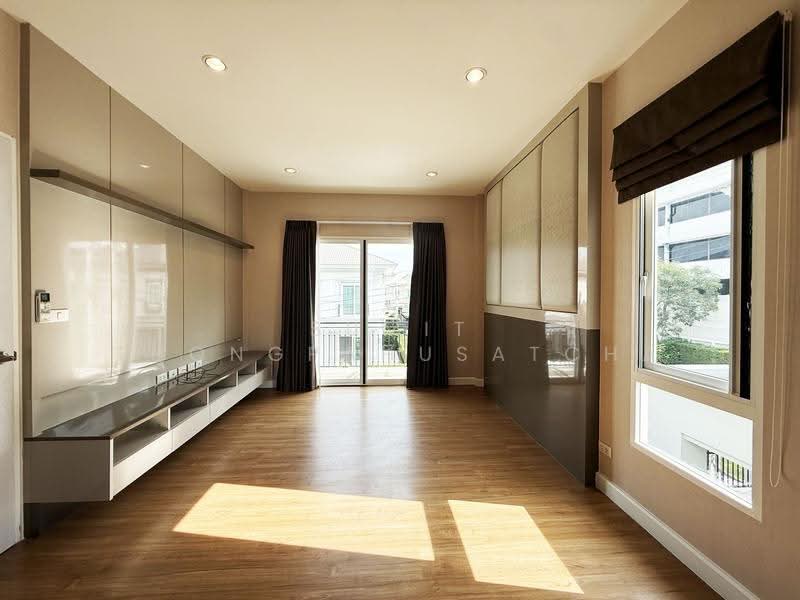 Grandio Petchkasem 81, Bangkok, Machareon Road, Nong Kang Plu, Nong Khaem, Bangkok, 4 Bedrooms, 165 sqm, Single Detached House For Sale, by Sumit Thongpahusatcha, 500541355 - DDproperty.com
