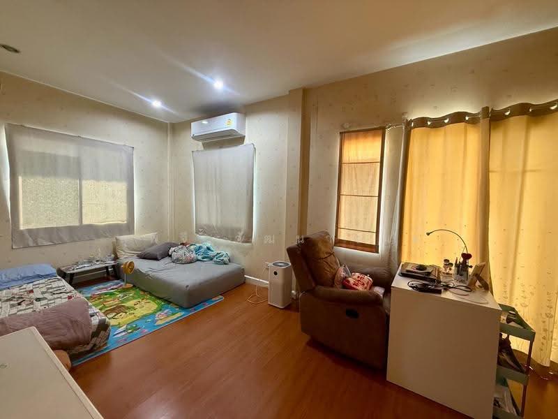 Perfect Place Sukhumvit 77-Suvarnabhumi, Samut Prakan, Lat Krabang Road, Rachathewa, Bang Plee, Samut Prakan, 3 Bedrooms, 150 sqm, Single Detached House For Sale, by Supajee Wattanarom, 500541398 - DDproperty.com