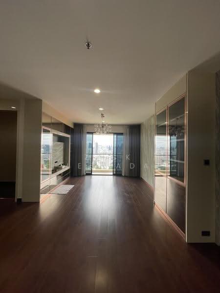 The Crest Phahonyothin 11, Bangkok, Soi Phaholyothin 11 Phaholyothin Road, Samsen Nai, Phaya Thai, Bangkok, 3 Bedrooms, 109 sqm, Condo For Sale, by Zack Jessada, 500541440 - DDproperty.com