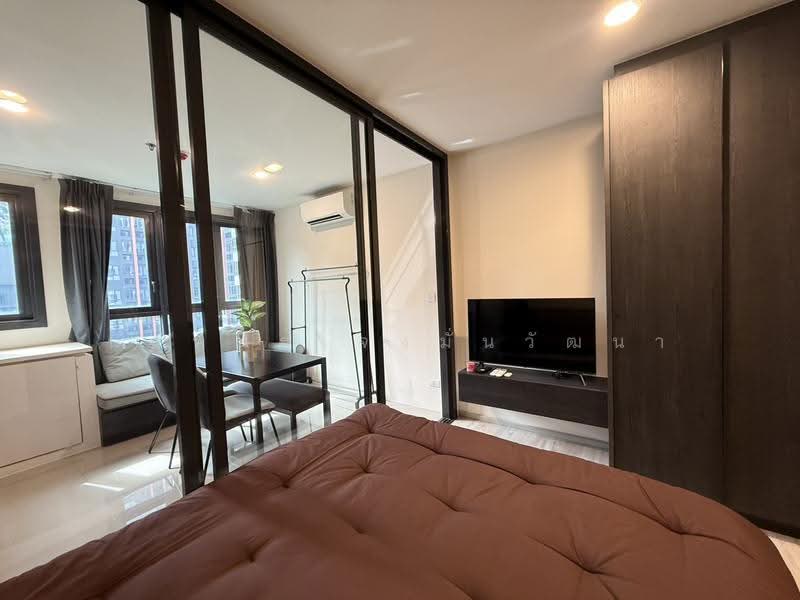 XT Huaikhwang, Bangkok, 244 Ratchadaphisek Road, Huai Khwang, Bangkok, 1 Bedroom, 30 sqm, Condo For Sale, by Narupon Jongmanwattana, 500541474 - DDproperty.com