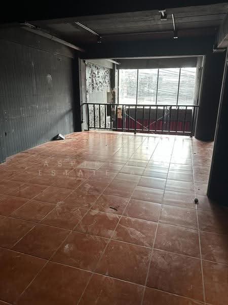 Prime Commercia Spacer in Soi Promitr 39, Bangkok, Khlong Tan Nua, Watthana, Bangkok, , 200 sqm, Shophouse For Rent, by Aspire Real Estate Agency Co., Ltd., 500541493 - DDproperty.com