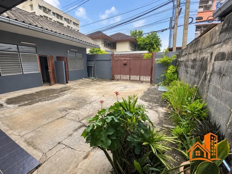 บ้าน 100 ตร.วา ซอยพหลโยธิน 65 เข้าออกได้ 3 ทาง, Bangkok, พหลโยธิน, Anusaowari, Bang Khen, Bangkok, 4 Bedrooms, 200 sqm, Single Detached House For Sale, by Thanest Kongsuk, 500541524 - DDproperty.com