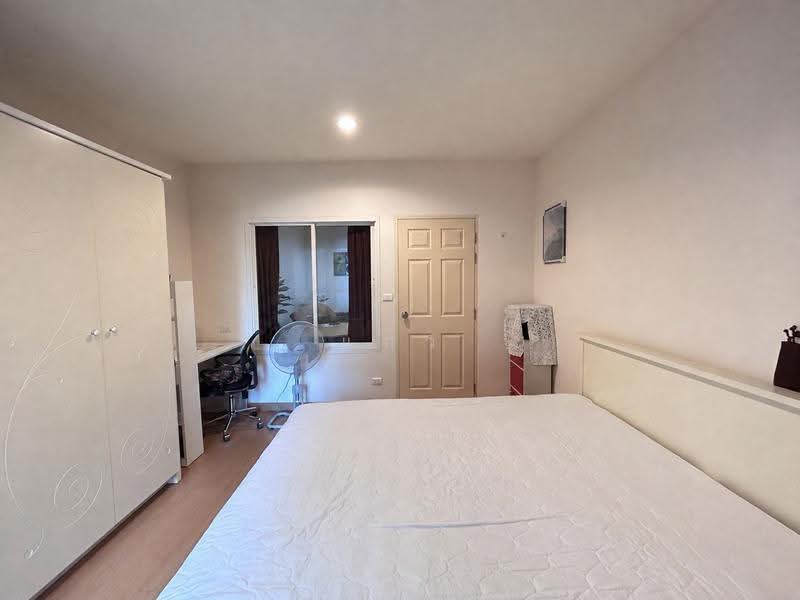 Life @ BTS Tha-Phra, Bangkok, 18 Ratchadaphisek Road, Talat Plu, Thon Buri, Bangkok, 1 Bedroom, 42 sqm, Condo For Sale, by แก้ว, 500541528 - DDproperty.com