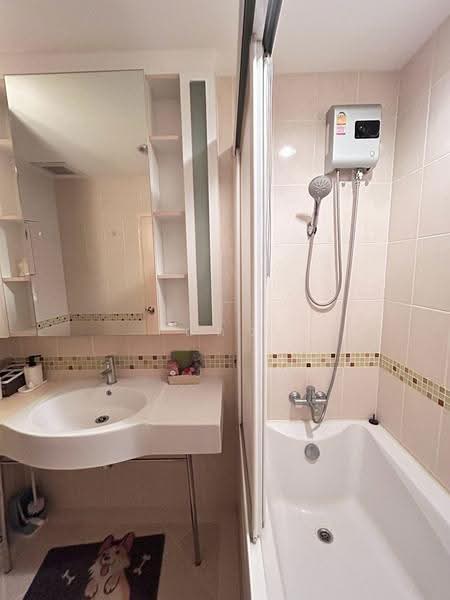 Life @ BTS Tha-Phra, Bangkok, 18 Ratchadaphisek Road, Talat Plu, Thon Buri, Bangkok, 1 Bedroom, 42 sqm, Condo For Sale, by แก้ว, 500541528 - DDproperty.com