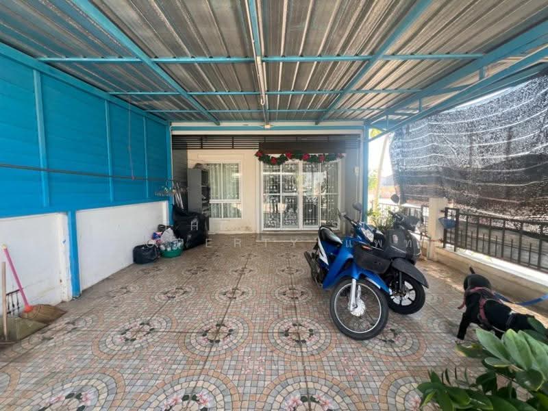ฟลอร่าวิลล์ ฉลองกรุง61 (Flora Ville Chalong Krung61), Bangkok, Lam Pla Tiew, Lat Krabang, Bangkok, 3 Bedrooms, 100 sqm, Townhouse For Sale, by The Best Property แพทตี้, 500541556 - DDproperty.com