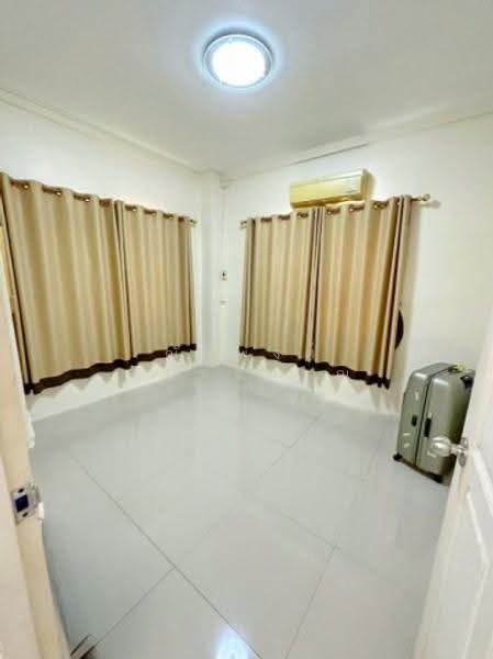 ไม่พบโครงการ, Bangkok, เคหะร่มเกล้า ราษฎร์พัฒนา, Saphan Sung, Bangkok, 4 Bedrooms, 180 sqm, Single Detached House For Rent, by ณัฐพงศ์ สุนทรอรุณ, 500541574 - DDproperty.com
